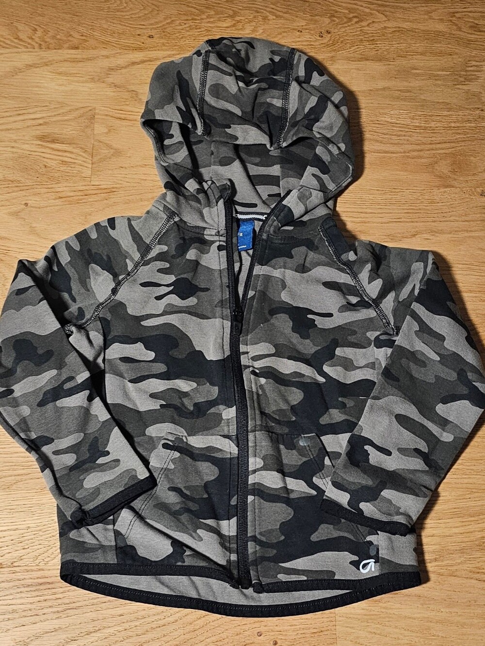 GAP XS (4/5) Boys Black & Grey Camo Zip Hoodie Gap Fit Dry